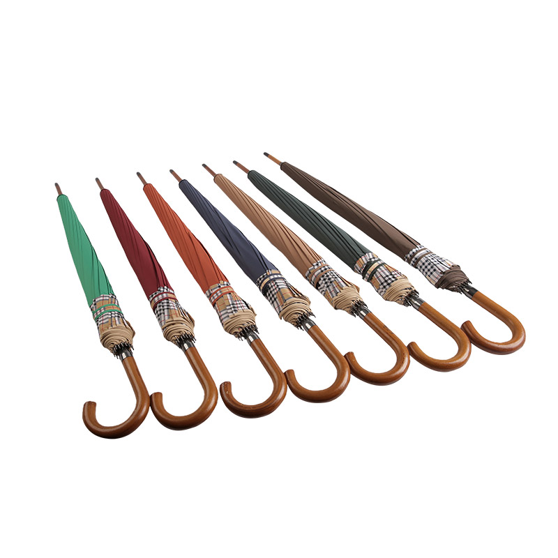 วัสดุอะไรที่ใช้กันทั่วไปสำหรับผ้าร่ม?