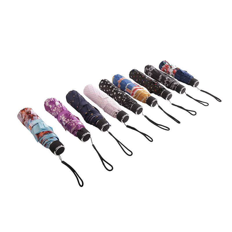 Mini Polka Dots Pongee ร่มพับสามตอน-0E6B0499