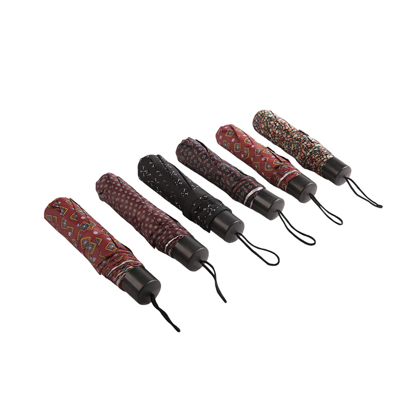 Polyetser ที่ปรับขนาดได้ทุกวันพร้อมร่มพับสามตอนเคลือบเงิน-0E6B0523